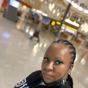 Meet your Posher, Raven